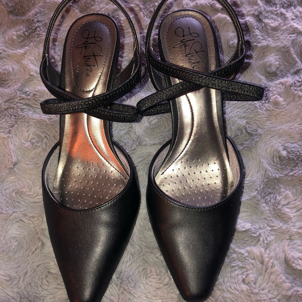 Size 7 Lifestride pumps